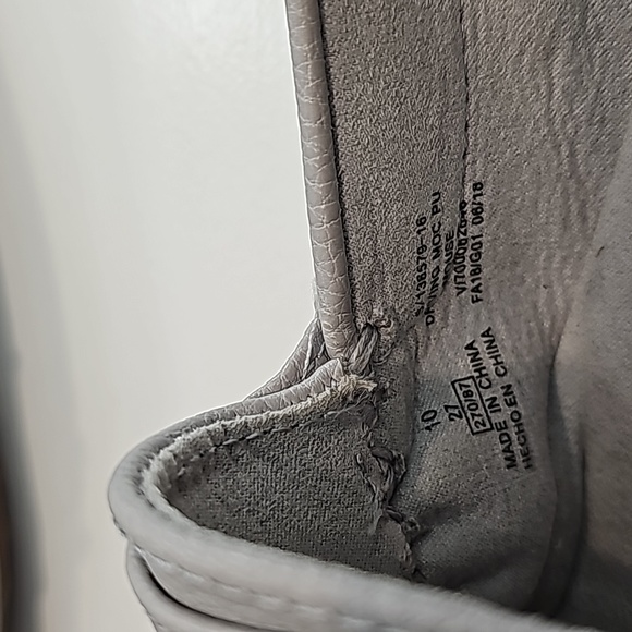 Old Navy loafers lite grey woman's 10 - Picture 3 of 7